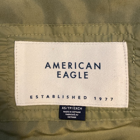Green American Eagle Puffer Vest - Picture 4 of 4